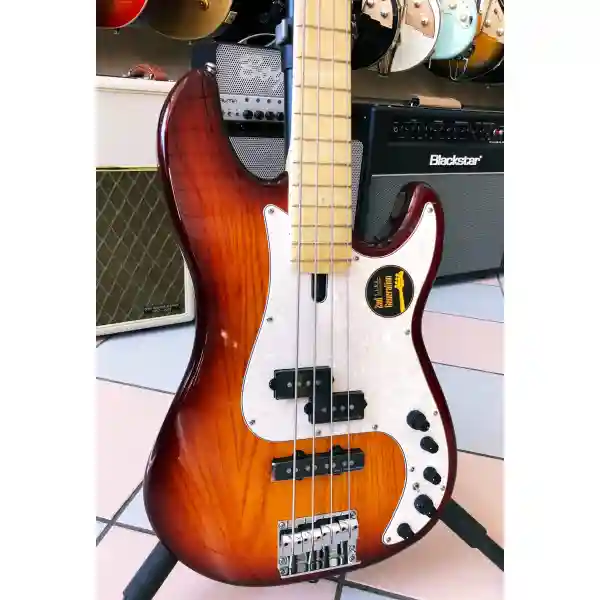 MARCUS MILLER P7 Swamp Ash 4 Tobacco Sunburst (2nd Gen)